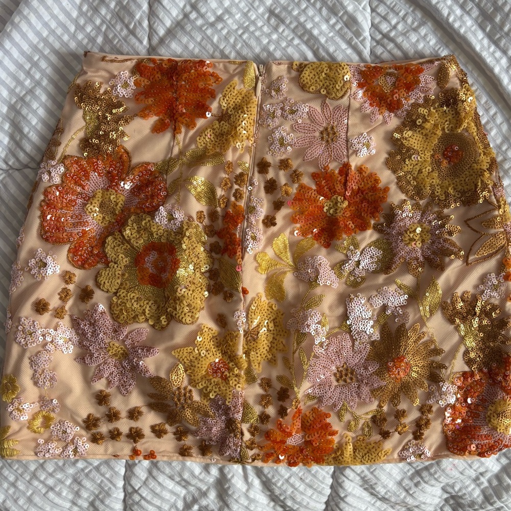 Guess Multicolor Floral Sequin Pencil Skirt